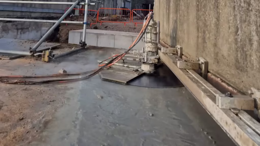 bahçe duvarları ve parapetlerin kesilmesi